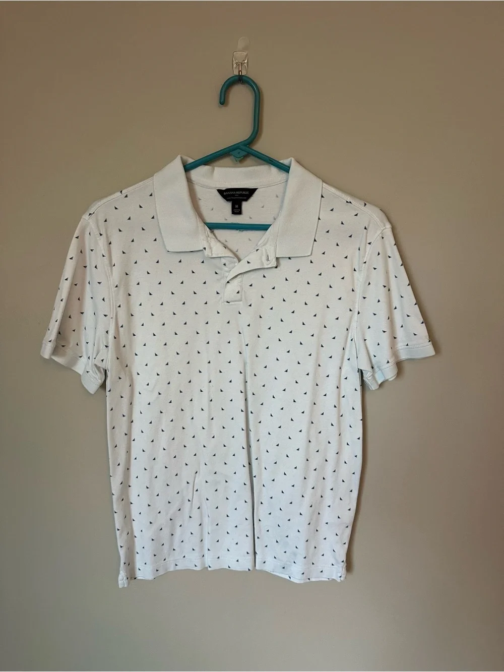 Banana Republic White Polo with Small Navy Triangle Print